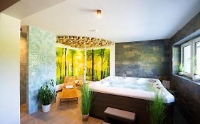 Aparthotel Pod Stokiem z sauną i jacuzzi - szczyrkapartamenty